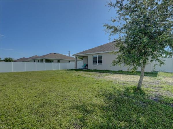 Cape Coral, 328 24th Pl, Cape Coral, Florida 33991, image 1