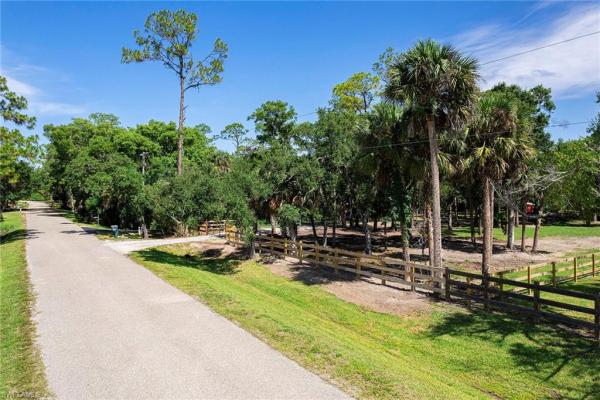 Alva Residential, 14661 Duke Hwy, Alva, Florida 33920, image 1