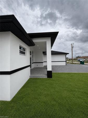 Cape Coral, 2835 5th Pl, Cape Coral, Florida 33909, image 2