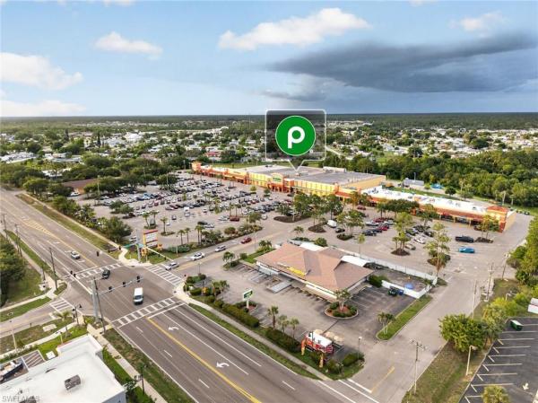 Lehigh Acres, 208 Redcliff Ave, Lehigh Acres, Florida 33936, image 3