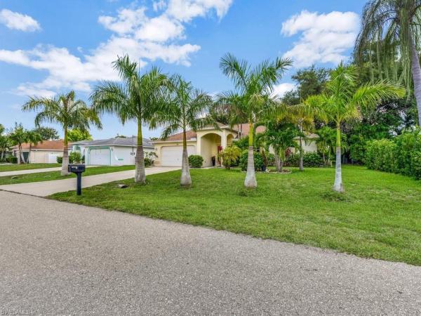 Cape Coral Residential, 206 28th Ter, Cape Coral, Florida 33904, image 2