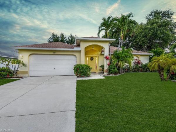 Cape Coral Residential, 206 28th Ter, Cape Coral, Florida 33904, image 1