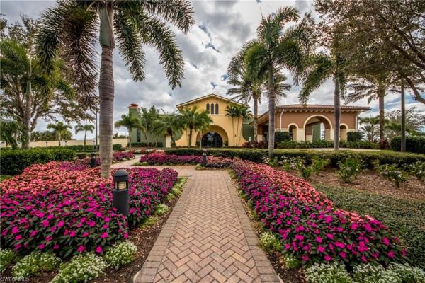 10518 Avila Cir, Fort Myers, Florida 33913, image 3