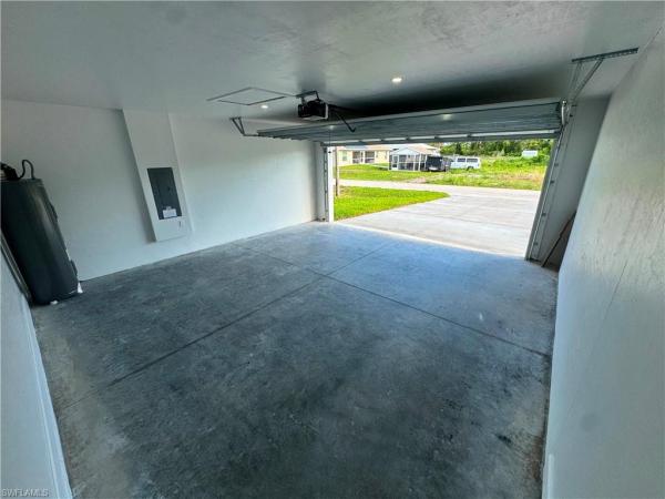 Lehigh Acres, 3707 SW 32nd St, Lehigh Acres, Florida 33976, image 2
