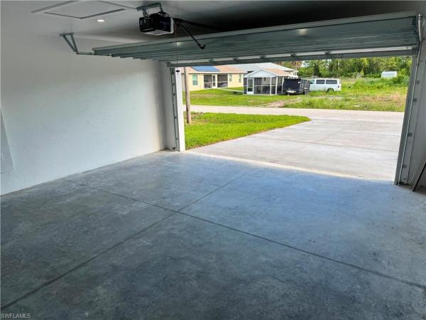 3707 SW 32nd St, Lehigh Acres, Florida 33976, image 1