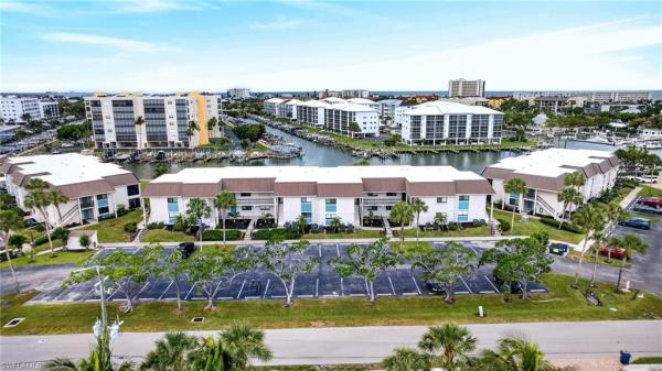 Estero Island Yacht & Racquet Club, 200 Lenell Rd #212, Fort Myers Beach, Florida 33931, image 2