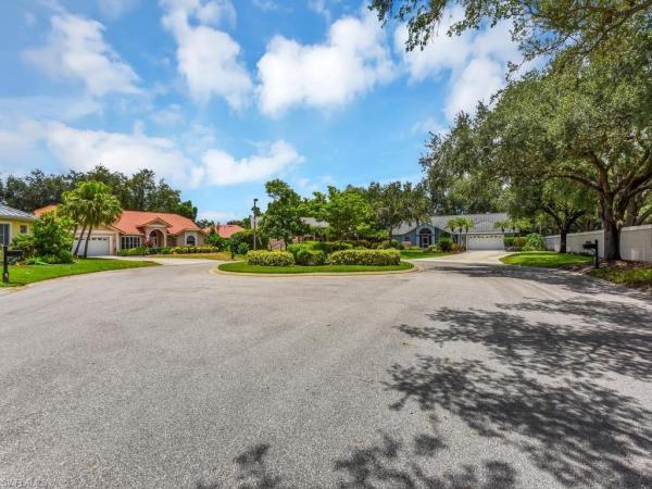 Mahogany Run North, 11481 Bent Pine Dr, Fort Myers, Florida 33913, image 2