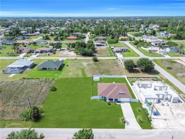 Lehigh Acres, 3902 SW 3rd St, Lehigh Acres, Florida 33976, image 2