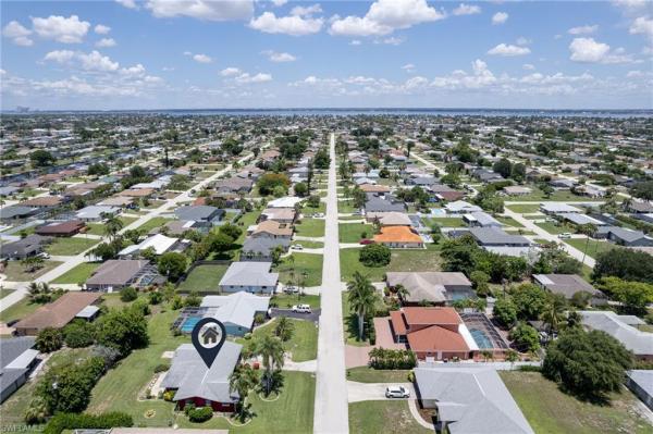Cape Coral, 1117 33rd Ter, Cape Coral, Florida 33904, image 1