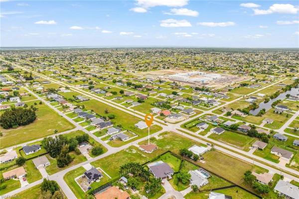 Cape Coral, 7 19th Pl, Cape Coral, Florida 33991, image 2