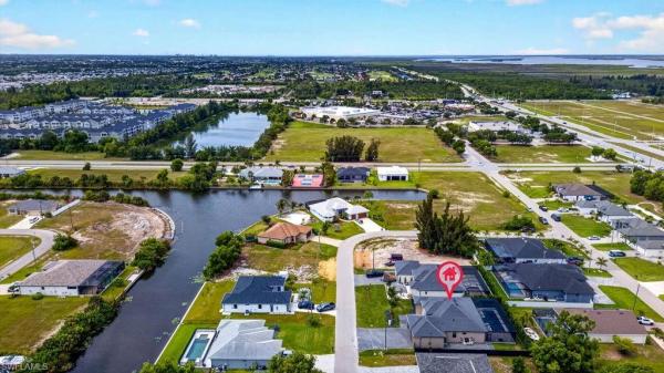 Cape Coral, 422 31st Ave, Cape Coral, Florida 33991, image 2