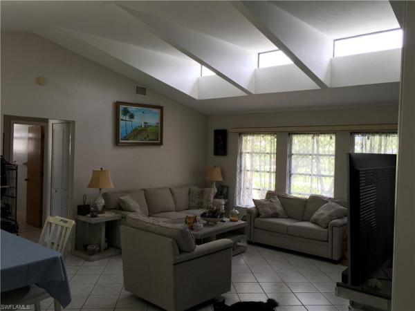 Cape Coral, 1202 21st Ln, Cape Coral, Florida 33990, image 2