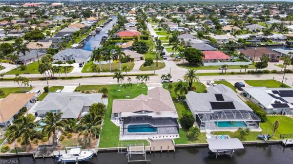 Cape Coral, 1938 Cornwallis Pkwy, Cape Coral, Florida 33904, image 1