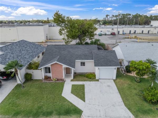 Foxmoor Lakes, 5581 Longleaf Dr, North Fort Myers, Florida 33917, image 2