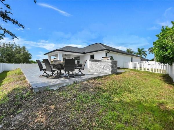 Cape Coral, 25 29th Pl, Cape Coral, Florida 33993, image 2