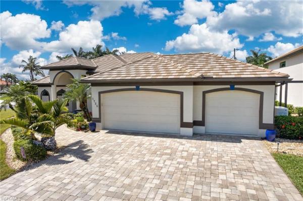 Cape Coral, 1725 52nd Ter, Cape Coral, Florida 33914, image 2