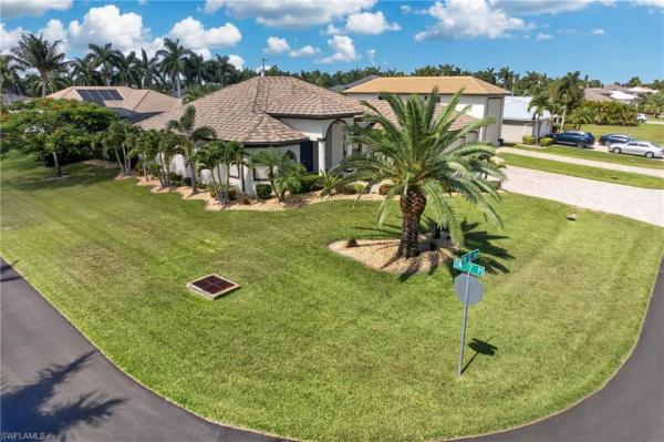 1725 52nd Ter, Cape Coral, Florida 33914, image 1