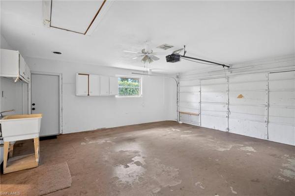 Tanglewood, 5231 Greenbriar Dr, Fort Myers, Florida 33919, image 3