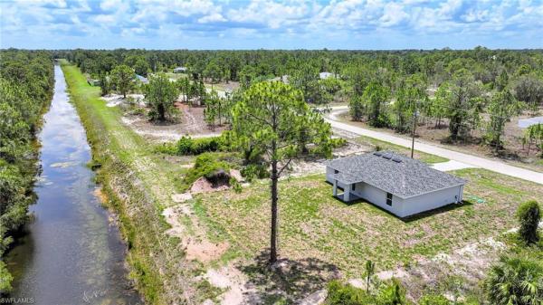 Lehigh Acres, 616 E Chemstrand St, Lehigh Acres, Florida 33974, image 1