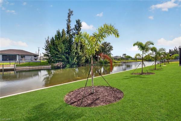Cape Coral Residential, 633 13th St, Cape Coral, Florida 33991, image 1