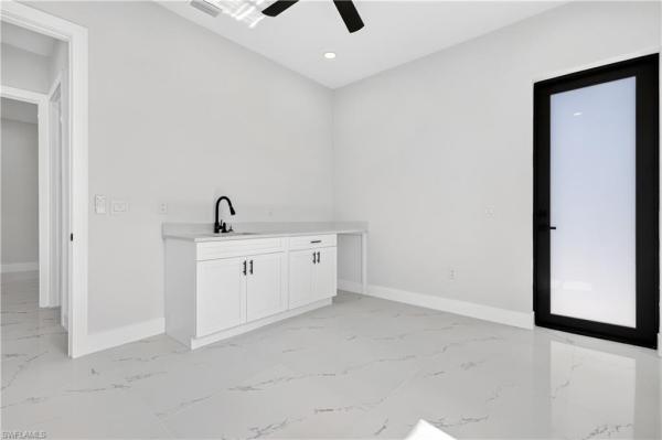 Lehigh Acres, 816 S Floyd Ave, Lehigh Acres, Florida 33976, image 3
