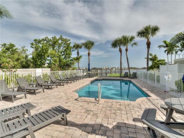 276 Delmar Ave, Fort Myers Beach, Florida 33931, image 3