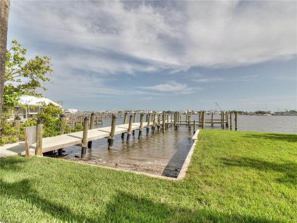 276 Delmar Ave, Fort Myers Beach, Florida 33931, image 2