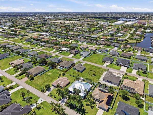 Cape Coral, 2114 29th Ter, Cape Coral, Florida 33914, image 3