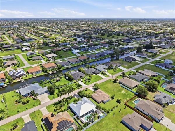Cape Coral, 2114 29th Ter, Cape Coral, Florida 33914, image 2