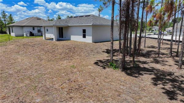 Lehigh Acres, 657 Crabtree Ct, Lehigh Acres, Florida 33974, image 1