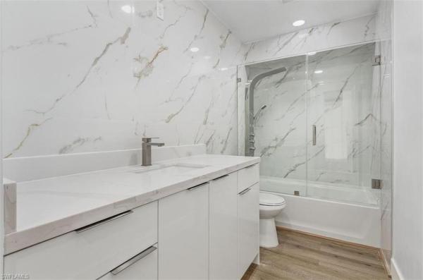 Island Park Woodlands, 6043 Birnam Wood Ln, Fort Myers, Florida 33908, image 2