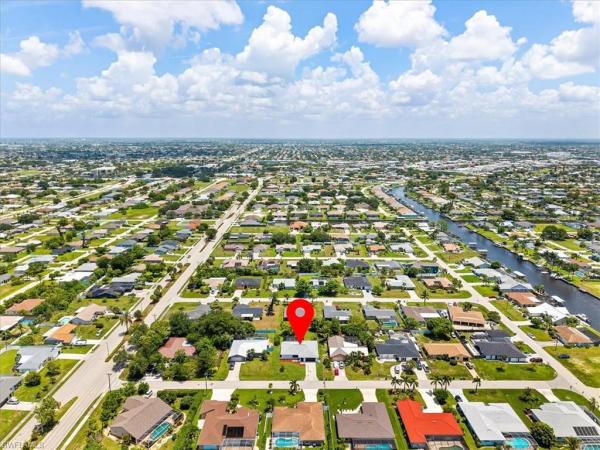 Cape Coral, 911 16th Ter, Cape Coral, Florida 33990, image 2