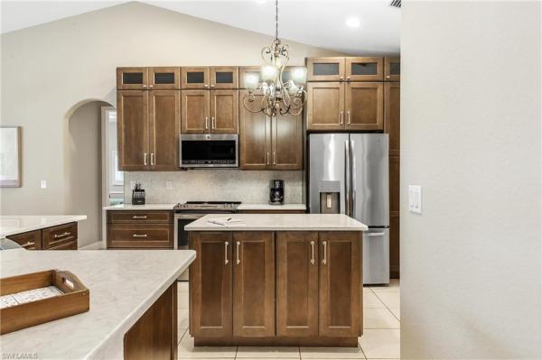 Cape Coral, 2817 42nd Ln, Cape Coral, Florida 33914, image 3