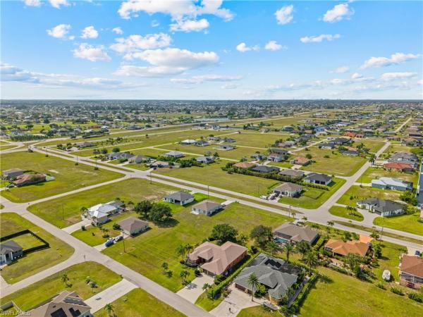 Cape Coral, 3306 16th Ter, Cape Coral, Florida 33993, image 2