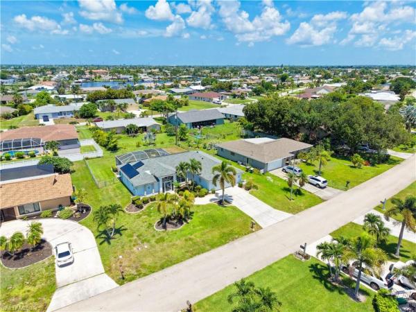 Cape Coral, 3920 2nd Pl, Cape Coral, Florida 33904, image 2