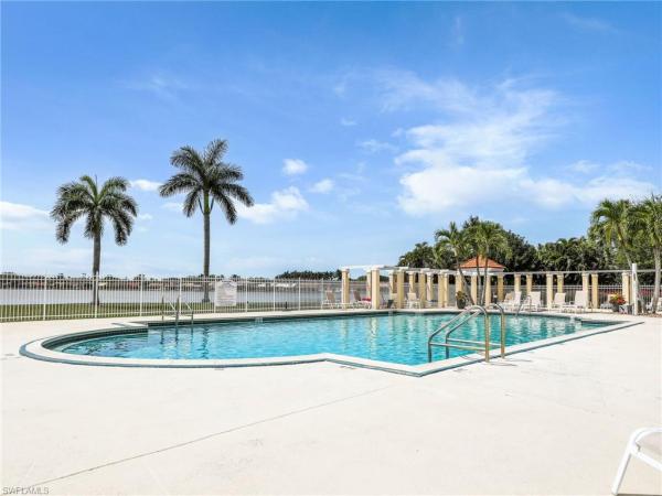 7730 Jewel Ln #204, Naples, Florida 34109, image 3