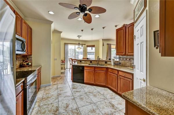 Cape Coral, 311 32nd Pl, Cape Coral, Florida 33991, image 2