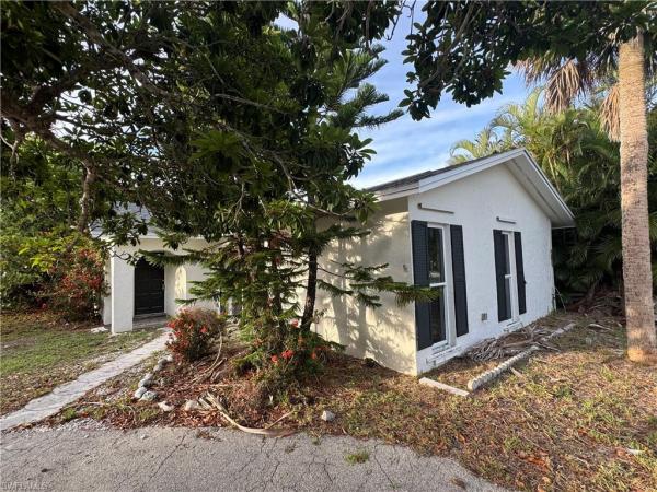 Sanibel Highlands, 1683 Atlanta Plaza Dr, Sanibel, Florida 33957, image 3
