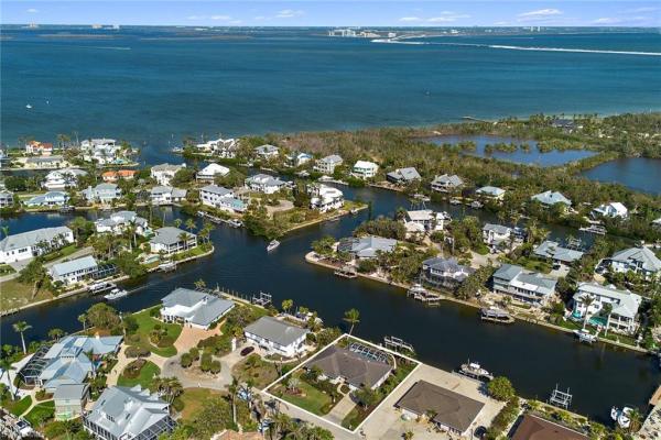 Water Shadows, 1674 Sabal Palm Dr, Sanibel, Florida 33957, image 2