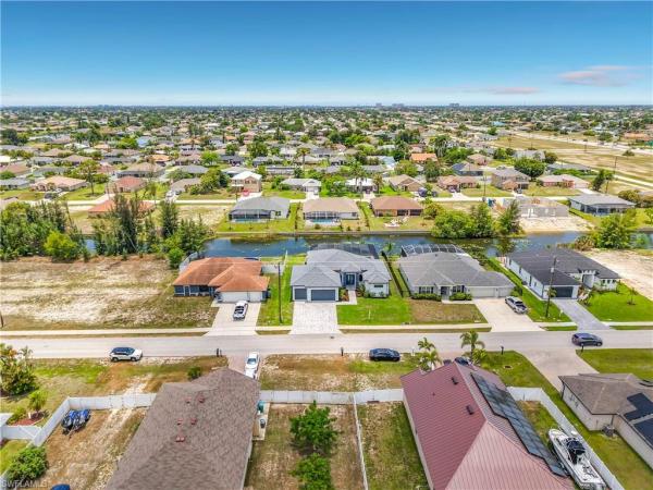 Cape Coral Residential, 620 26th St, Cape Coral, Florida 33914, image 2