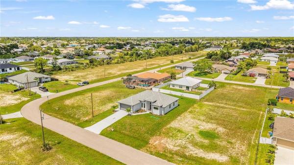 Cape Coral Residential, 3227 13th Pl, Cape Coral, Florida 33909, image 1