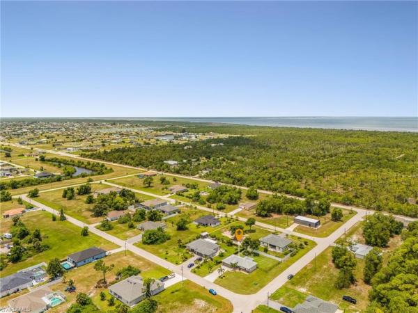 Cape Coral Residential, 4176 39th Pl, Cape Coral, Florida 33993, image 1