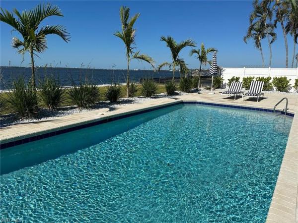Yacht Club, 656 Coral Dr, Cape Coral, Florida 33904, image 3