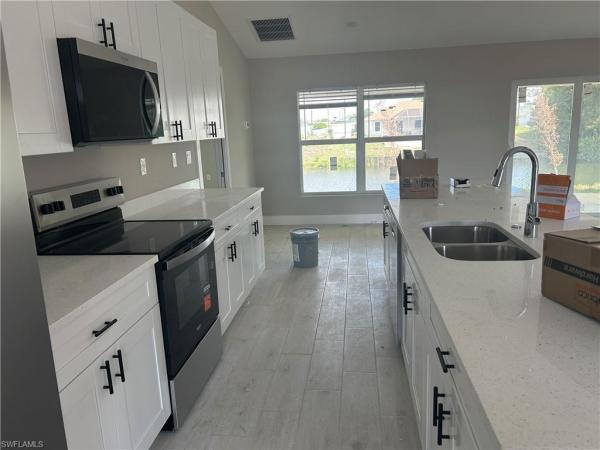 Cape Coral, 409 19th Ter, Cape Coral, Florida 33909, image 1