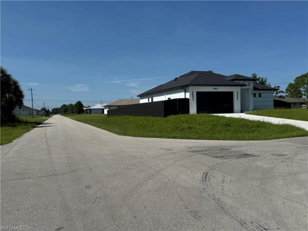 Lehigh Acres, 3901 SW 3rd St, Lehigh Acres, Florida 33976, image 2