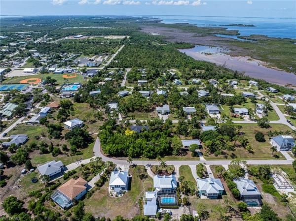 Nesting Of Pine Island, 10810 Habitat Cir, Bokeelia, Florida 33922, image 3