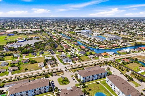Cape Coral Residential, 1732 36th Ter, Cape Coral, Florida 33914, image 2