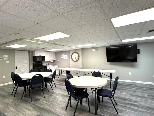 Centre Court, 2121 Collier Ave #109, Fort Myers, Florida 33901, image 2