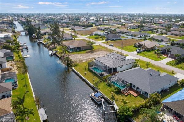 Cape Coral Residential, 2101 29th Ter, Cape Coral, Florida 33914, image 1