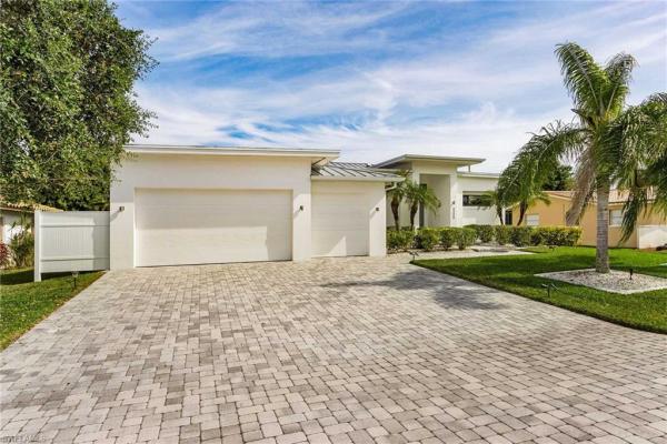 Yacht Club, 5325 Delano Ct, Cape Coral, Florida 33904, image 2